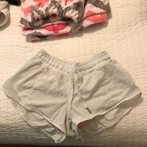 White lululemon shorts